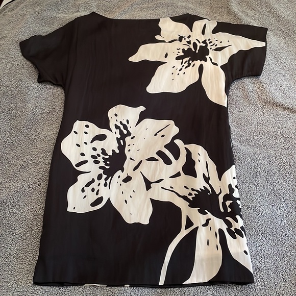 Banana Republic Dress - Picture 2 of 6